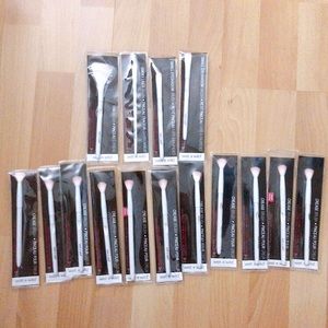 15pc Wet N Wild Brushes Crease Shadow Fan Liner